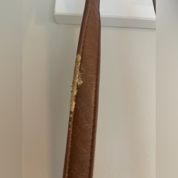 S-Q Vegan Leather Crossbody Bag with Wristlet Strap - Picture 3 of 5